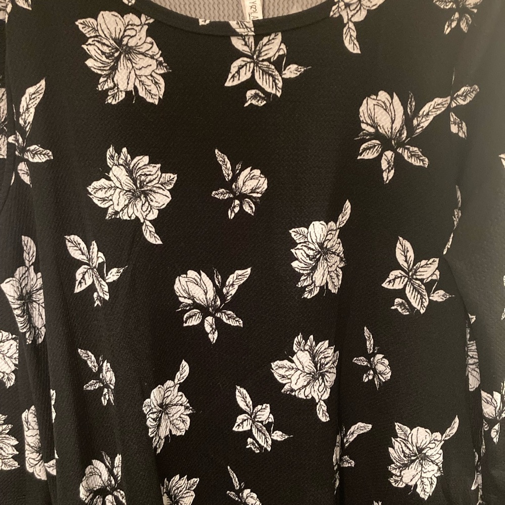 Honey & Lace dress, size L - Picture 4 of 4